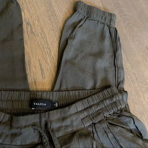 Aritzia Talula Green Jogger Pants